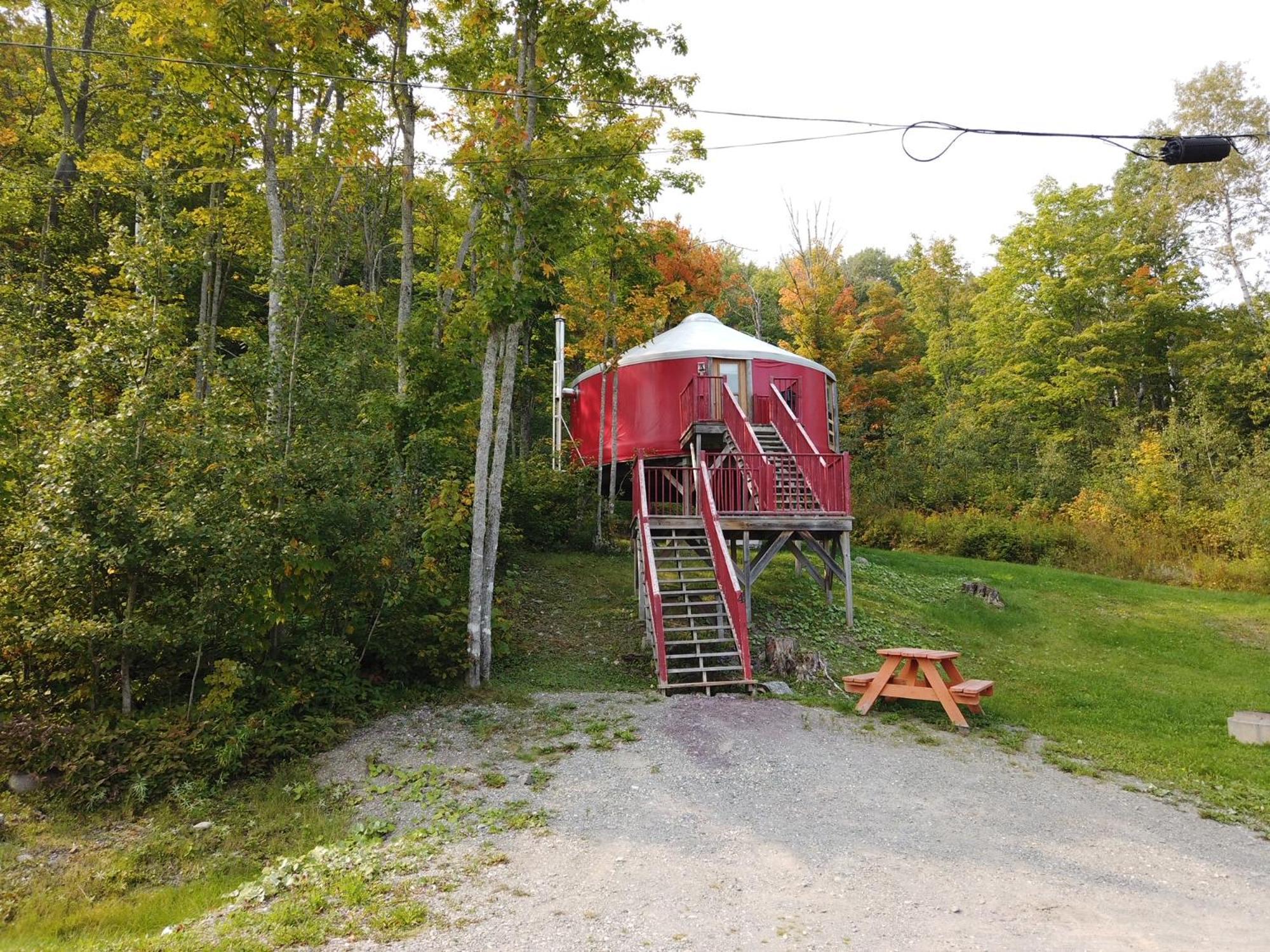 Saint-Honore-de-TemiscouataParc Du Mont-Citadelle别墅 外观 照片